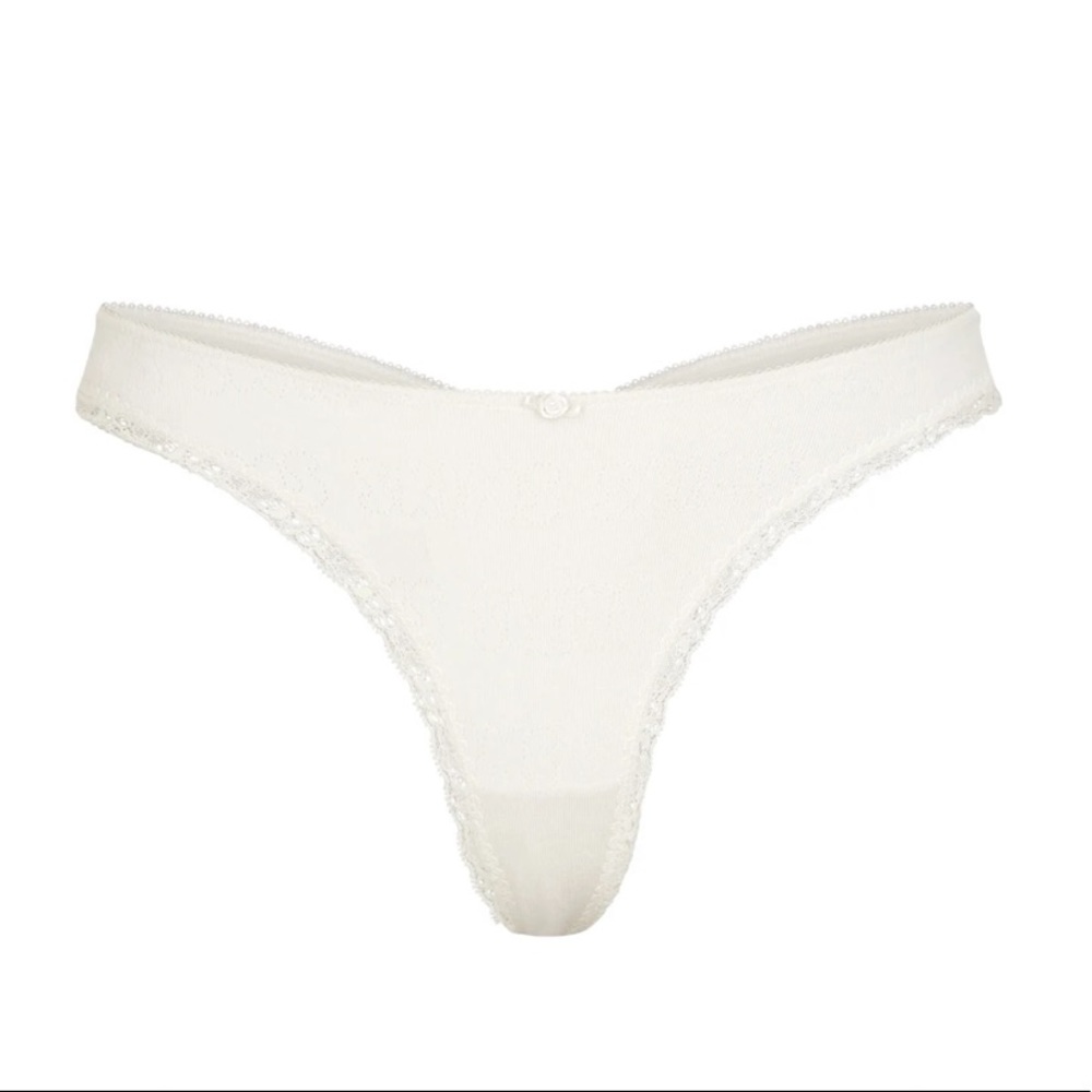 SKIMS Lace Pointelle thong | NWT